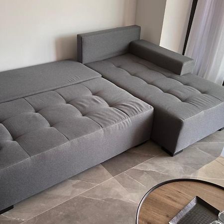 P J Luxury Suites Serres Extérieur photo