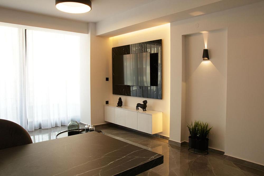 P J Luxury Suites Serres Extérieur photo