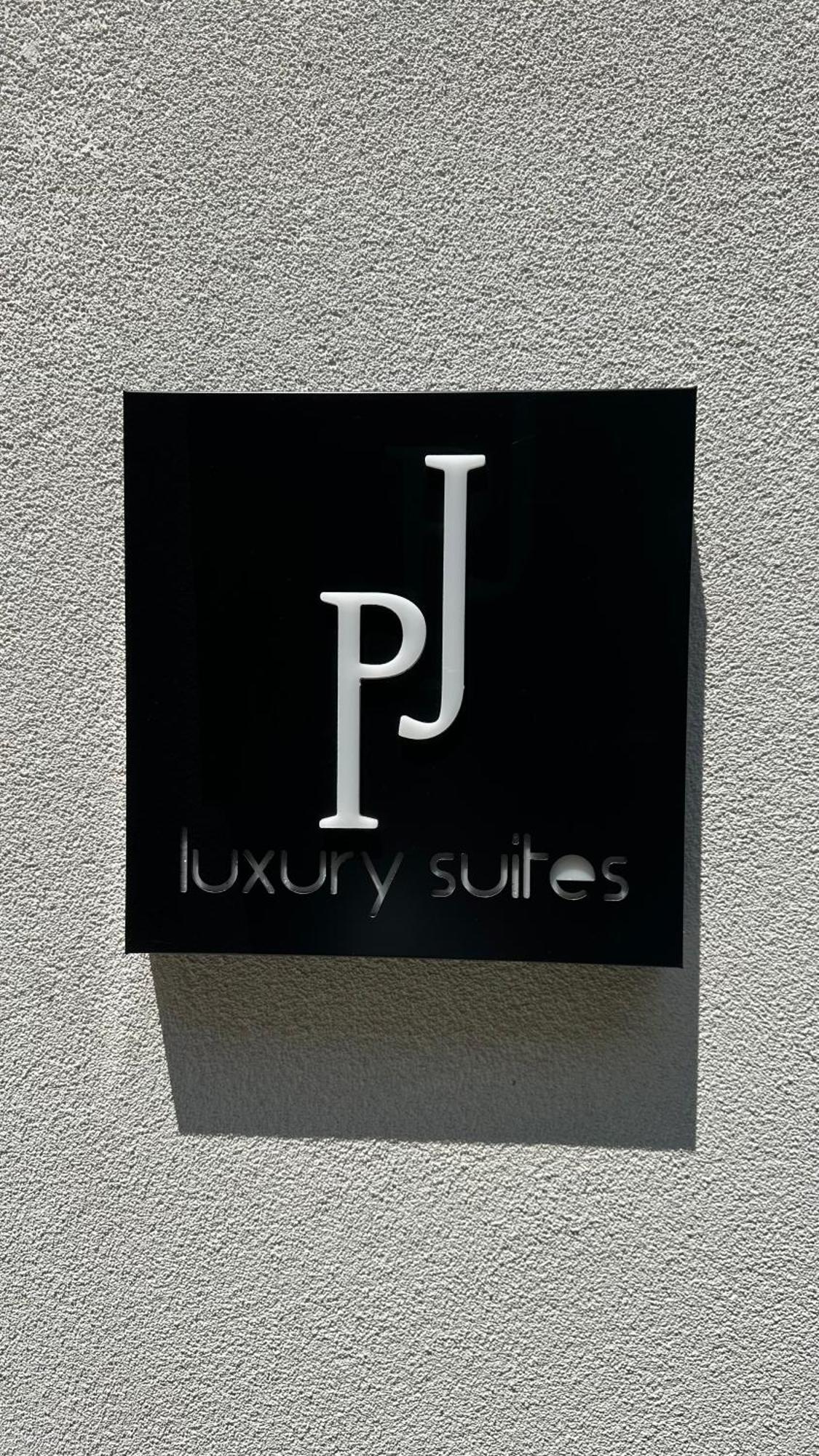 P J Luxury Suites Serres Extérieur photo